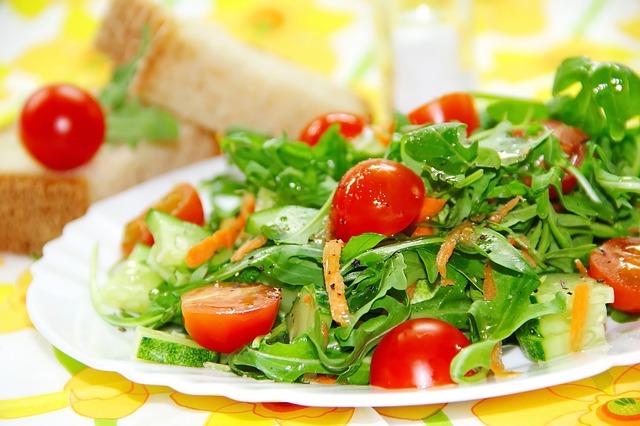 salad-3304346_640