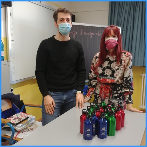 Consegna Borracce alle scuole primarie